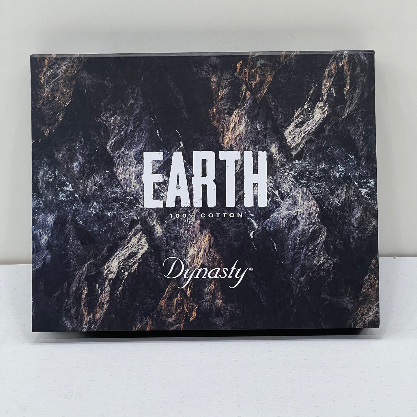 Dynasty Earth