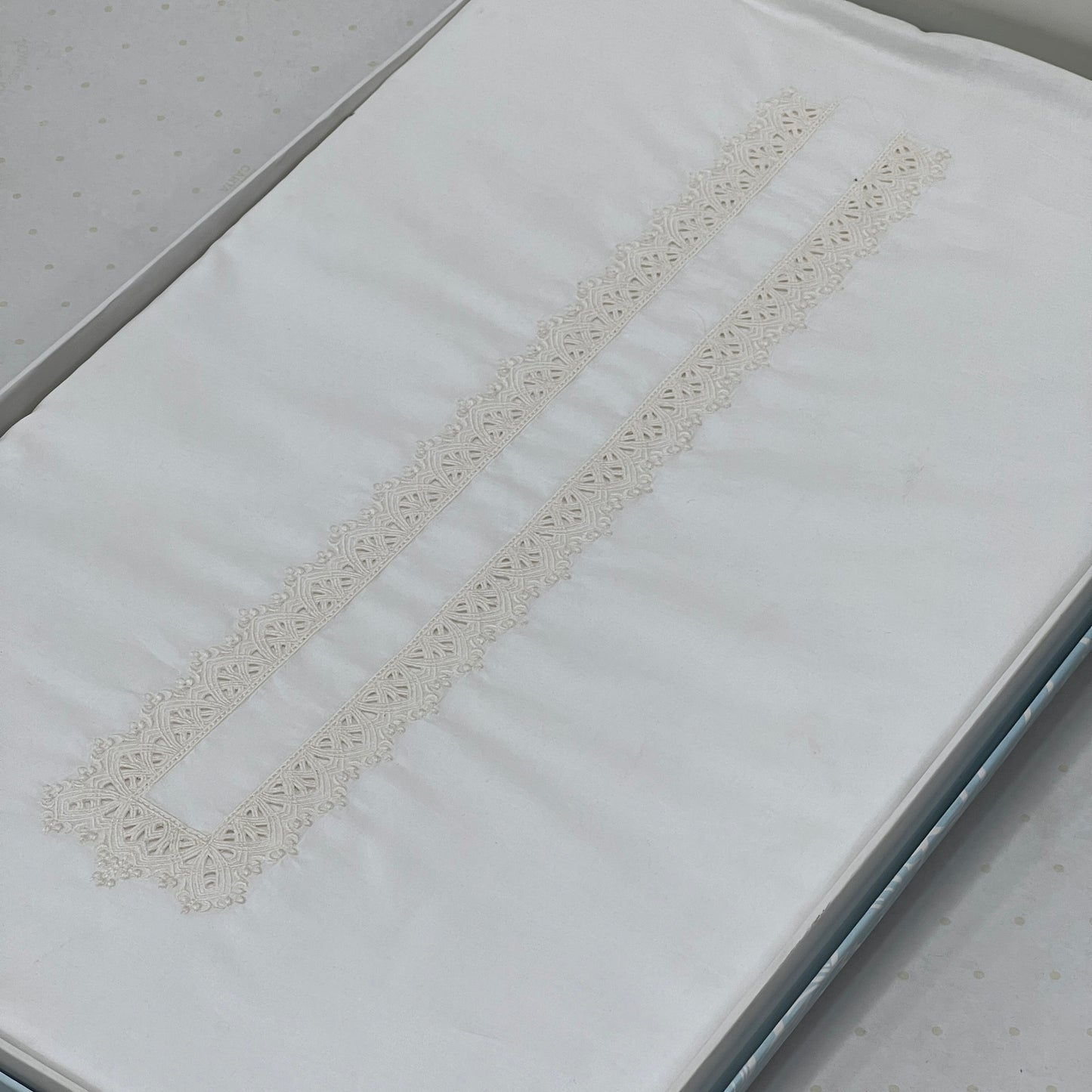 Dynasty Embroidered D-4