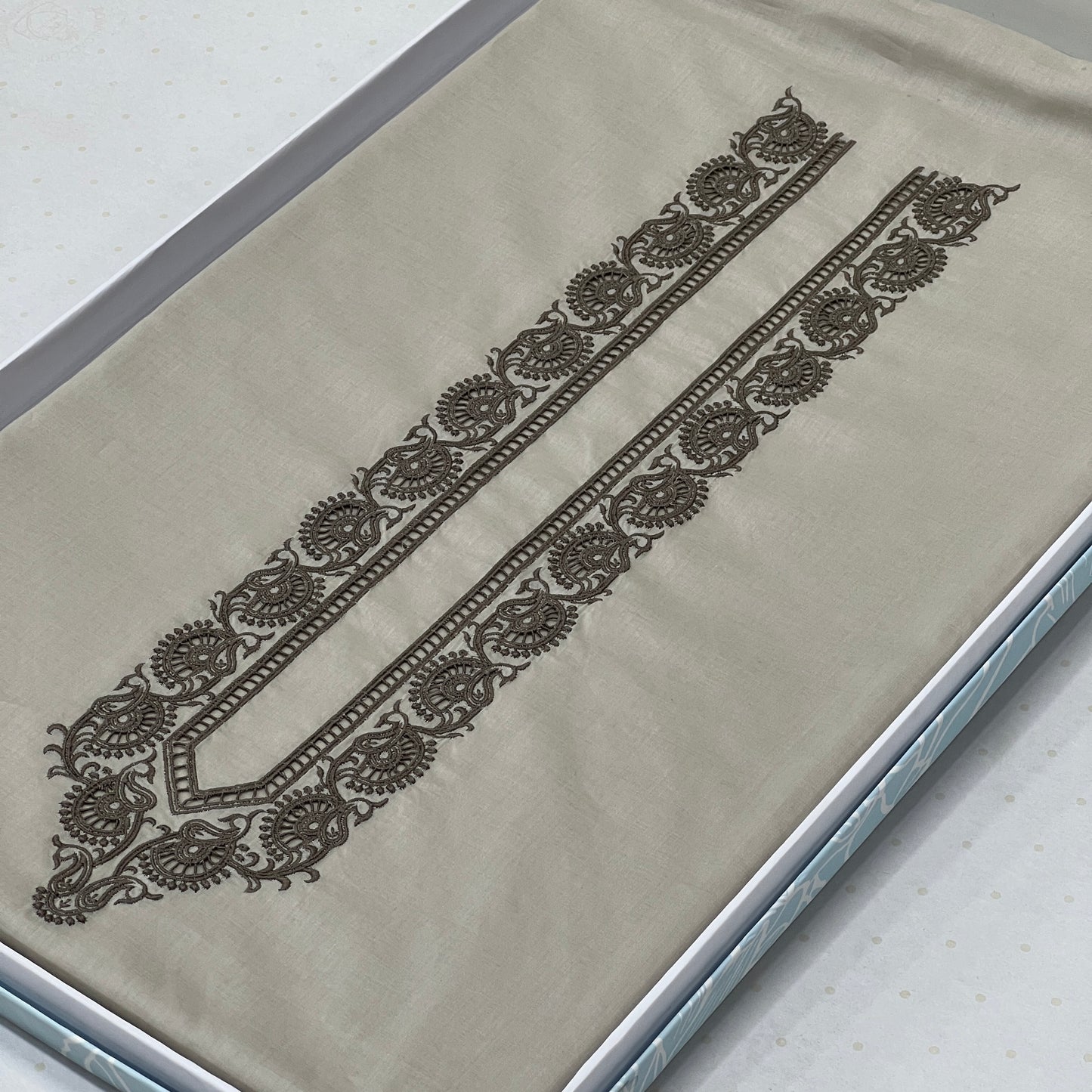 Dynasty Embroidered D-3